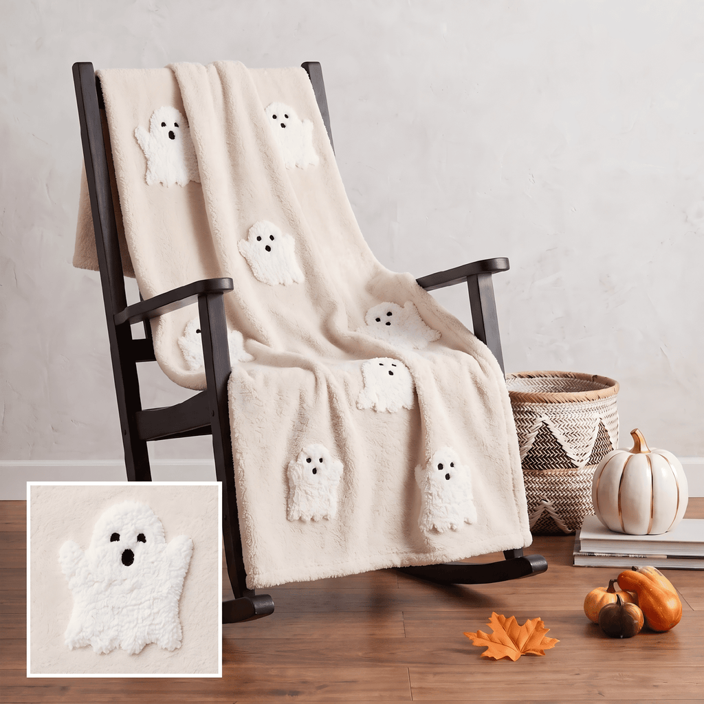 Guvpev Halloween Flannel Throw Blanket, 39.4" x 27.6" Soft Plush 3D Pumpkin Printed Decorative Blanket for Couch, Bed, Travel, Living Room, Cozy Fall Holiday Home Accent