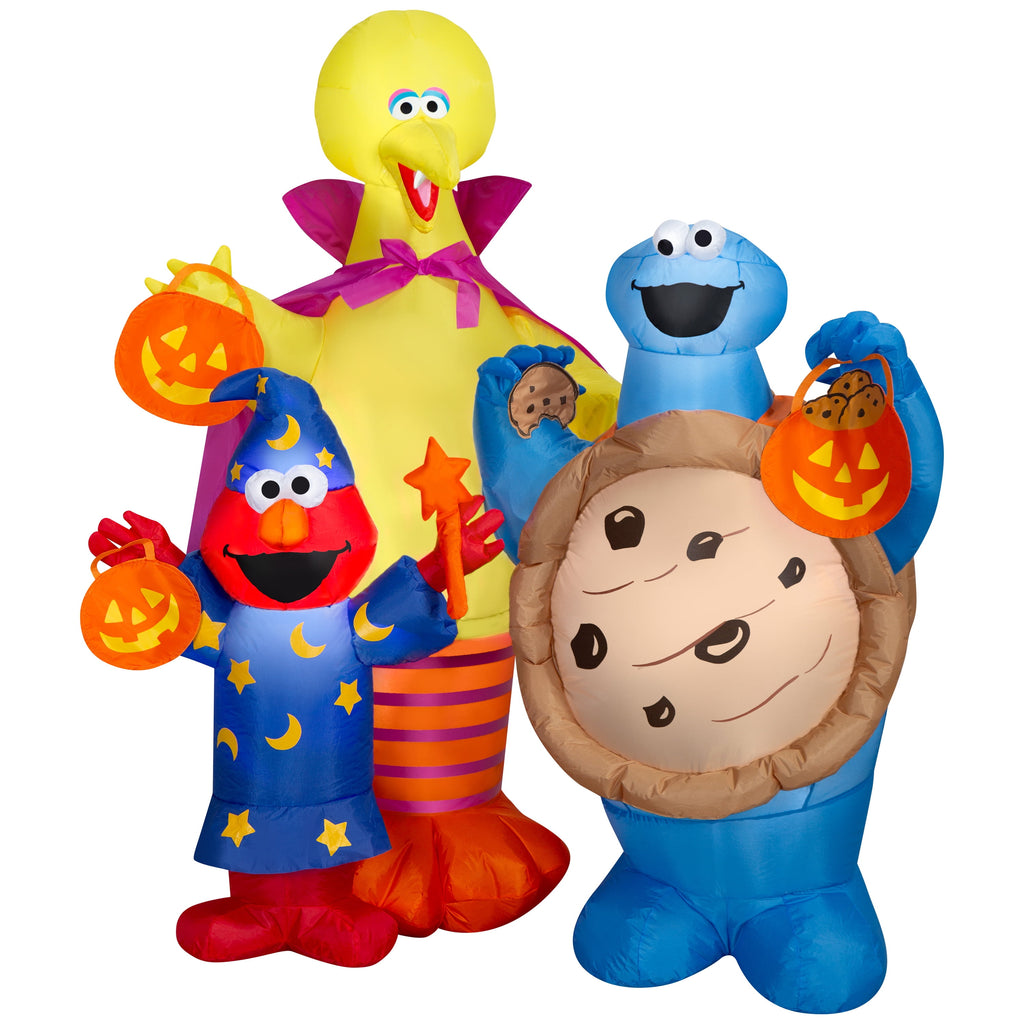 Sesame Street Halloween Inflatable Scene with Elmo, Big Bird and Cookie Monster, 5-Ft Lighted Airblown Yard Decor