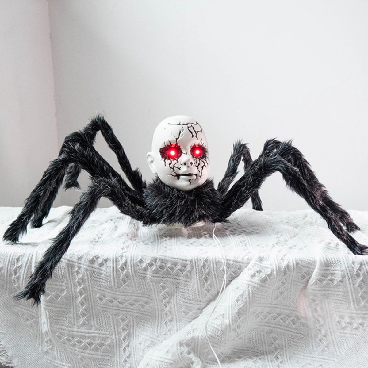 Halloween Doll Face Spider Walking T-oy Sound Activated Light Up Horror Prop Halloween Haunted House Decoration Party Scene Display Scary Animated Ornament Use Set Item Accessory